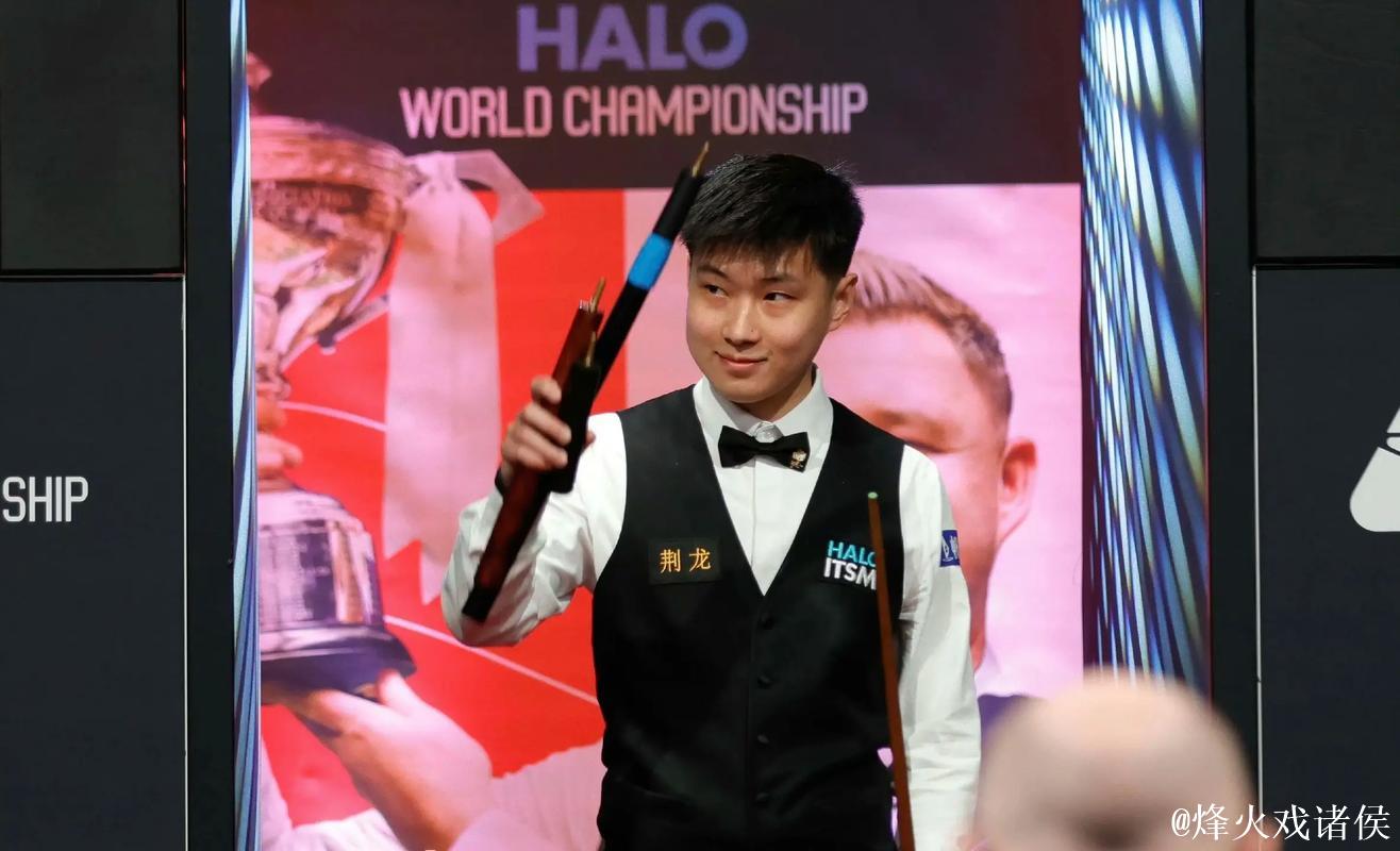 赵心童5-2击败王信伯 成功晋级斯诺克西安大奖赛正赛 赵心童5-2击败王信伯 成功晋级斯诺克西安大奖赛正赛